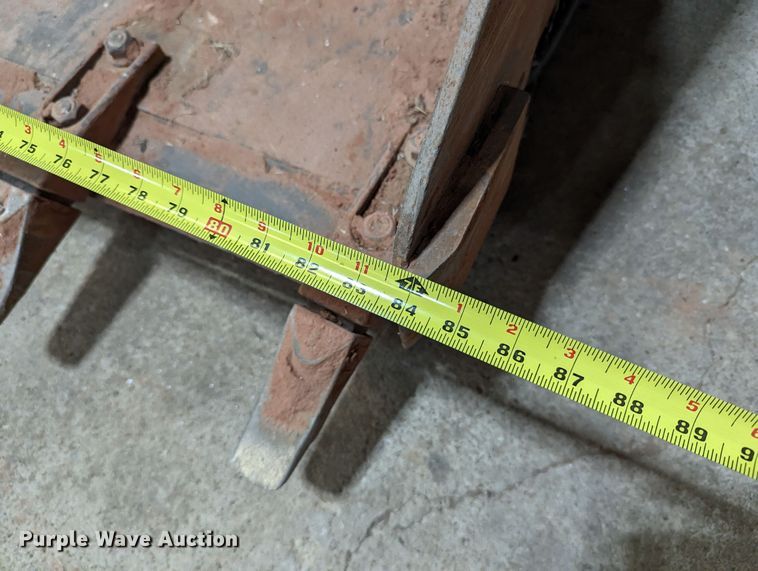 image for item DR6895 Bobcat 84 HD C/I  skid steer bucket