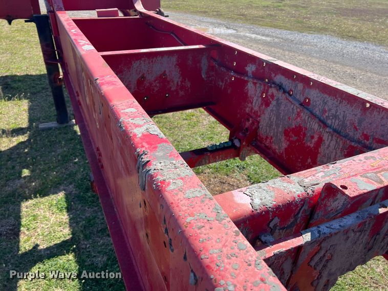 image for item DS2849 2000 Custom  oilfield trailer