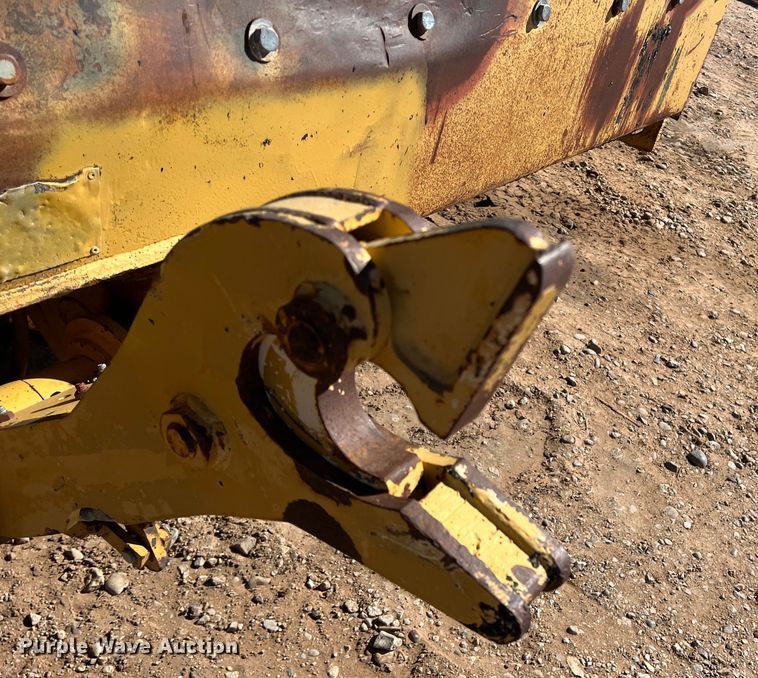 image for item DS2855 Etnyre  chip spreader