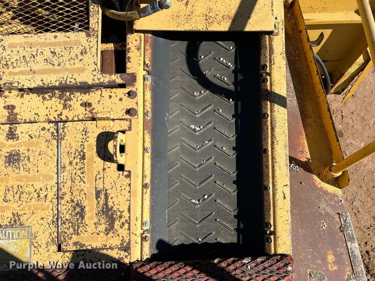 image for item DS2855 Etnyre  chip spreader