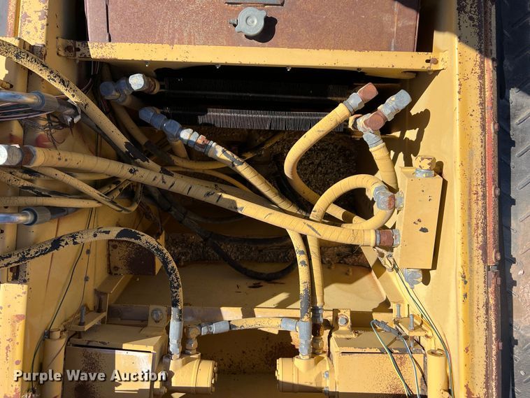 image for item DS2855 Etnyre  chip spreader