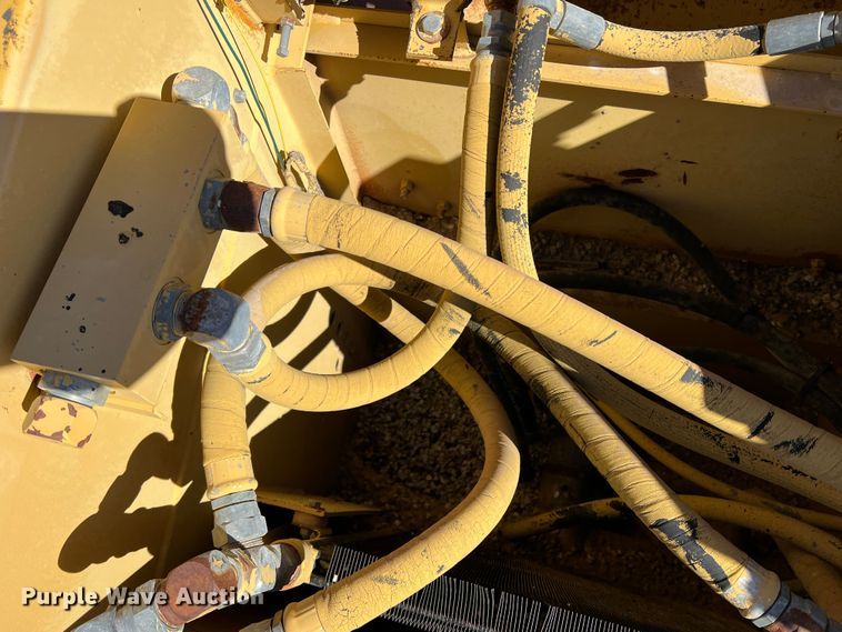 image for item DS2855 Etnyre  chip spreader