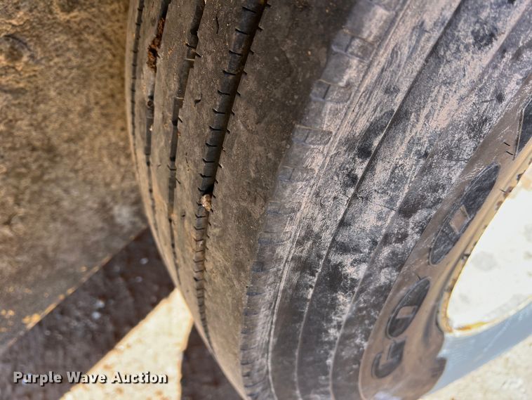 image for item DS2855 Etnyre  chip spreader