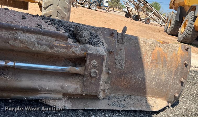 image for item DS2875 1988 John Deere 670B  motor grader