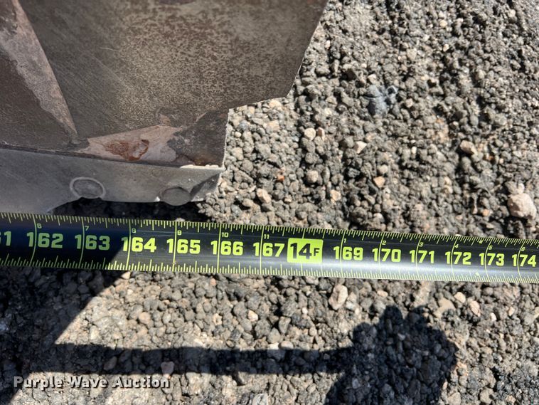 image for item DS2875 1988 John Deere 670B  motor grader