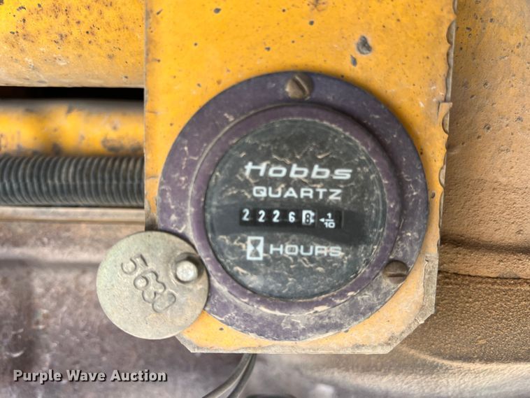 image for item DS2875 1988 John Deere 670B  motor grader