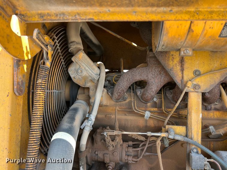 image for item DS2875 1988 John Deere 670B  motor grader