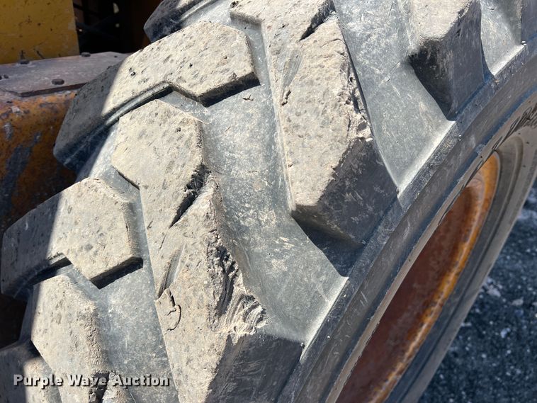 image for item DS2875 1988 John Deere 670B  motor grader