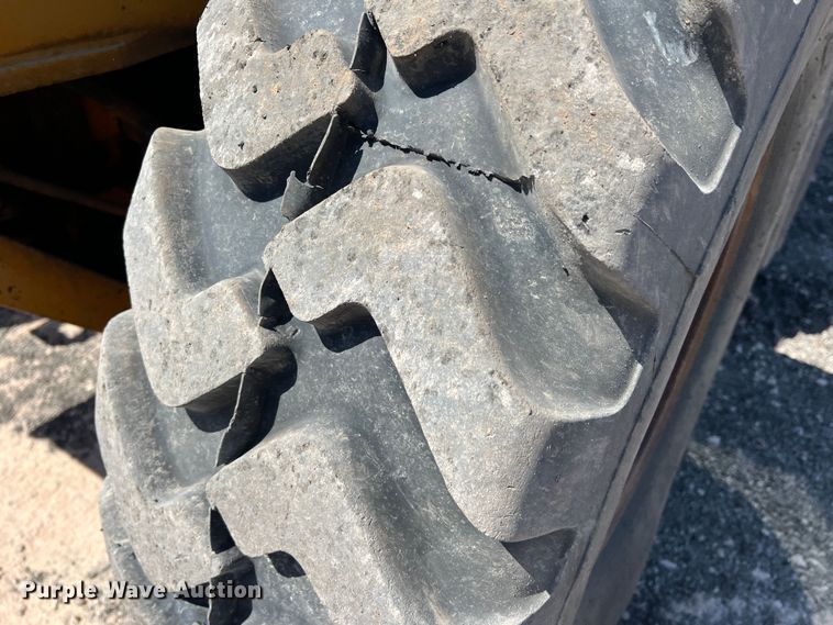 image for item DS2875 1988 John Deere 670B  motor grader