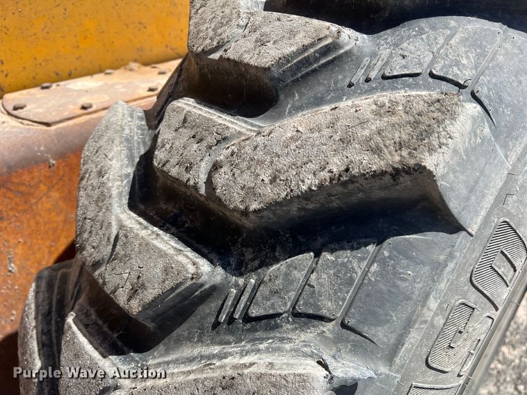 image for item DS2875 1988 John Deere 670B  motor grader