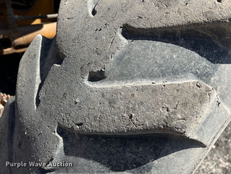 image for item DS2875 1988 John Deere 670B  motor grader