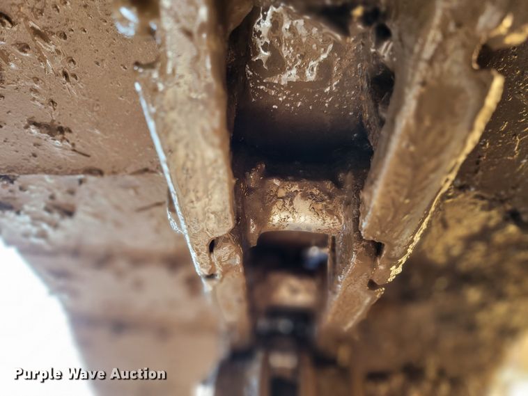 image for item HG9464 1999 Caterpillar D3C LGP Series III  dozer