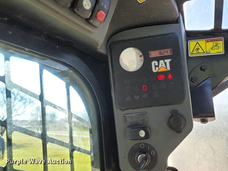 image for item HG9465 2013 Caterpillar 299D XHP  tracked skid steer loader