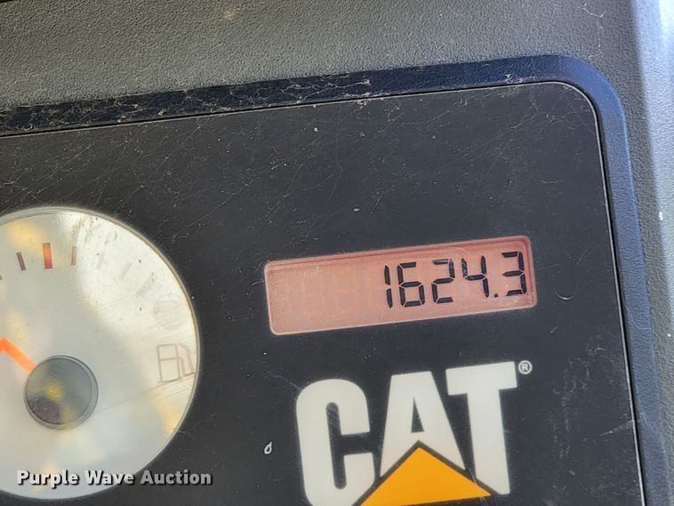 image for item HG9465 2013 Caterpillar 299D XHP  tracked skid steer loader