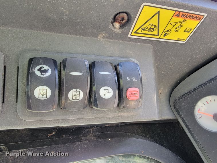 image for item HG9465 2013 Caterpillar 299D XHP  tracked skid steer loader