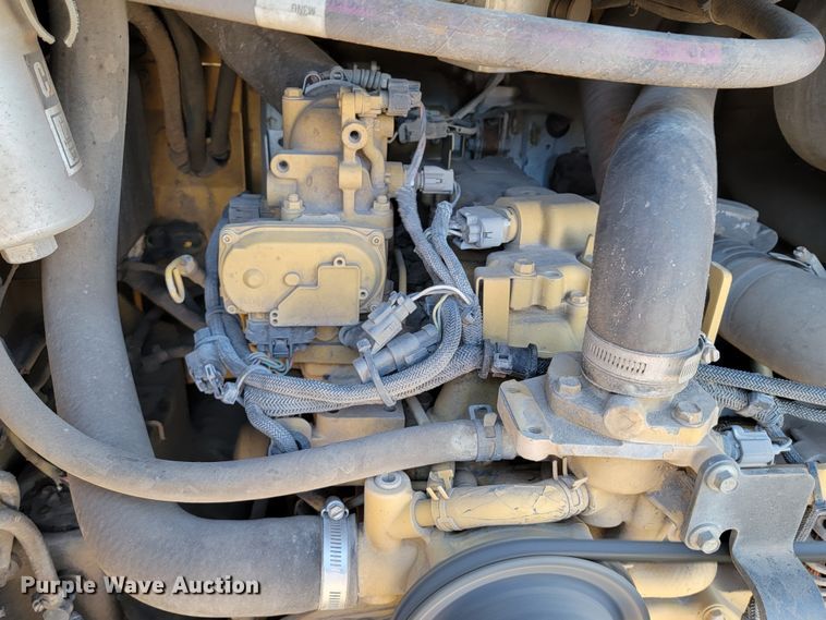 image for item HG9465 2013 Caterpillar 299D XHP  tracked skid steer loader