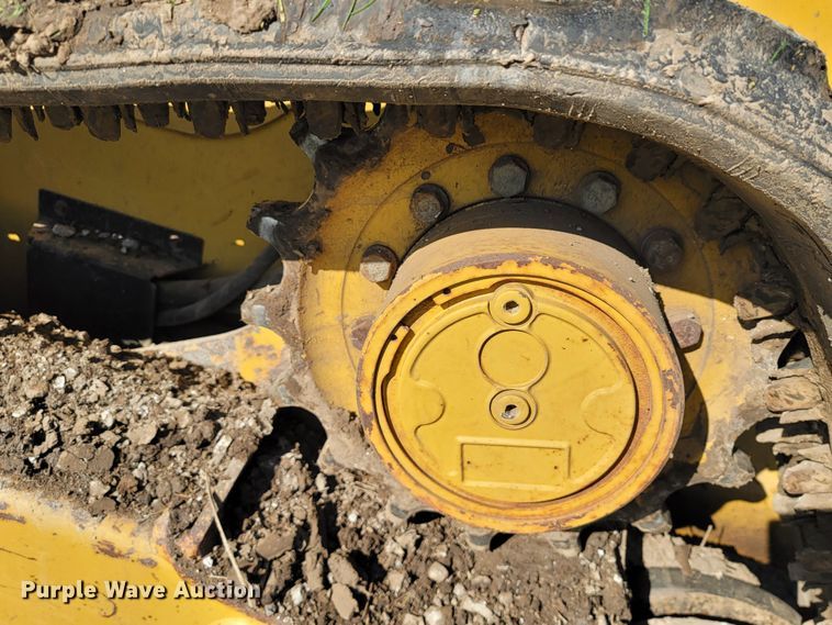 image for item HG9465 2013 Caterpillar 299D XHP  tracked skid steer loader