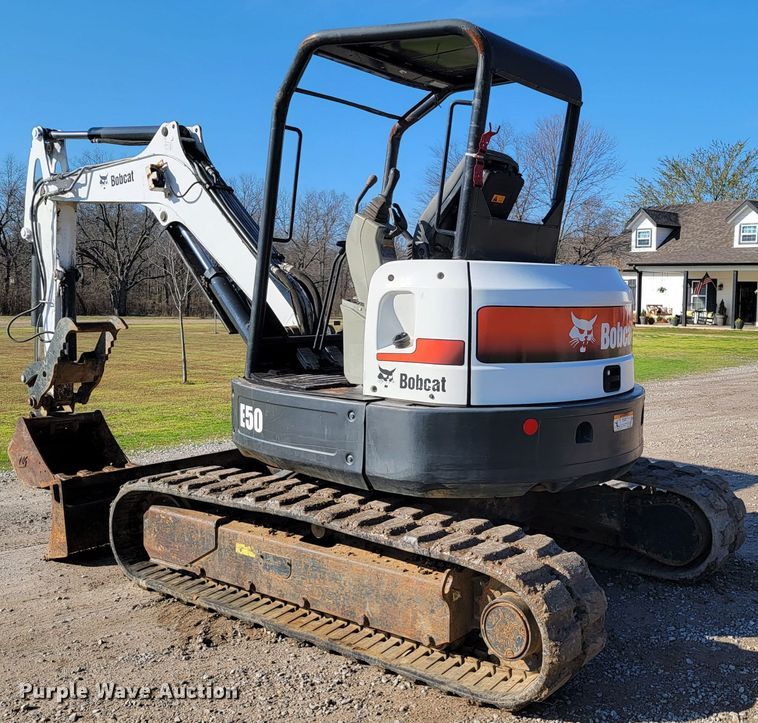 image for item HG9466 2013 Bobcat E50  mini excavator