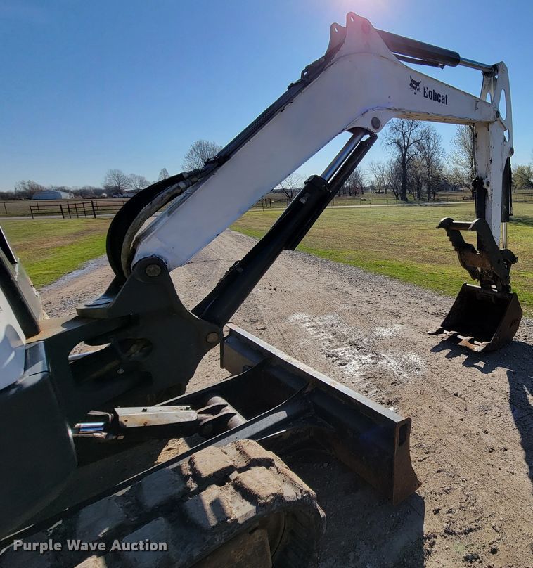 image for item HG9466 2013 Bobcat E50  mini excavator