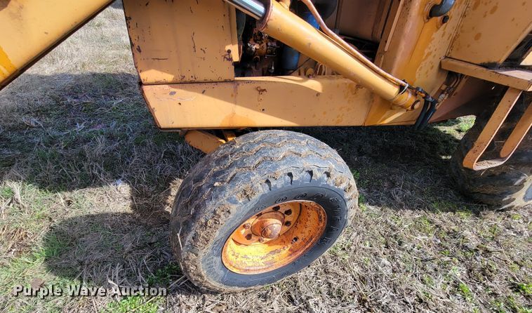 image for item HG9483 Case 580C  backhoe