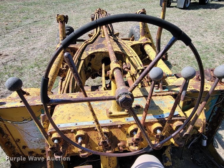 image for item HG9498 1955 Caterpillar 12  rigid frame motor grader