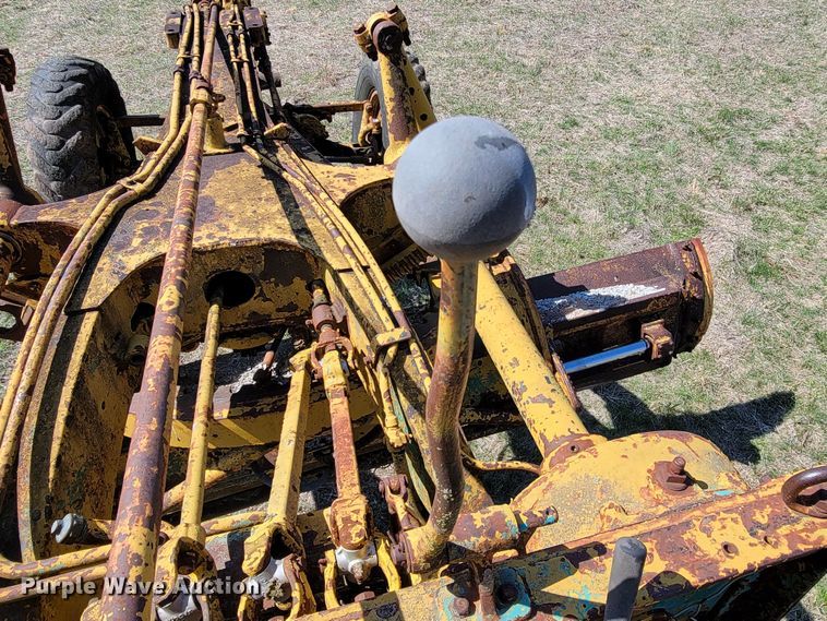 image for item HG9498 1955 Caterpillar 12  rigid frame motor grader