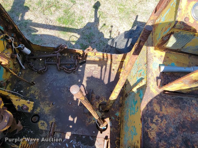 image for item HG9498 1955 Caterpillar 12  rigid frame motor grader