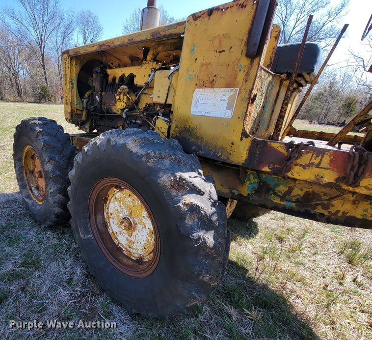 image for item HG9498 1955 Caterpillar 12  rigid frame motor grader