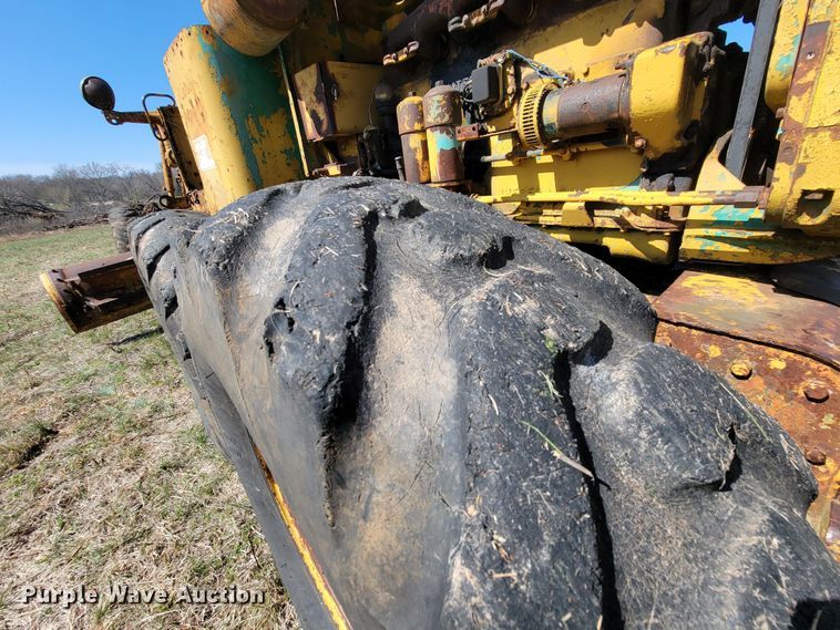 image for item HG9498 1955 Caterpillar 12  rigid frame motor grader