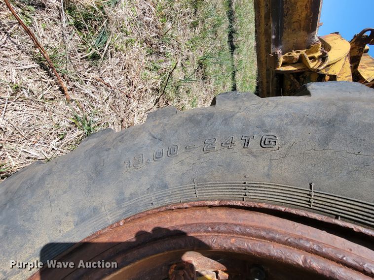 image for item HG9498 1955 Caterpillar 12  rigid frame motor grader