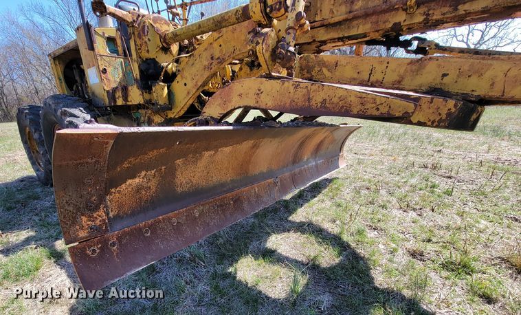 image for item HG9498 1955 Caterpillar 12  rigid frame motor grader