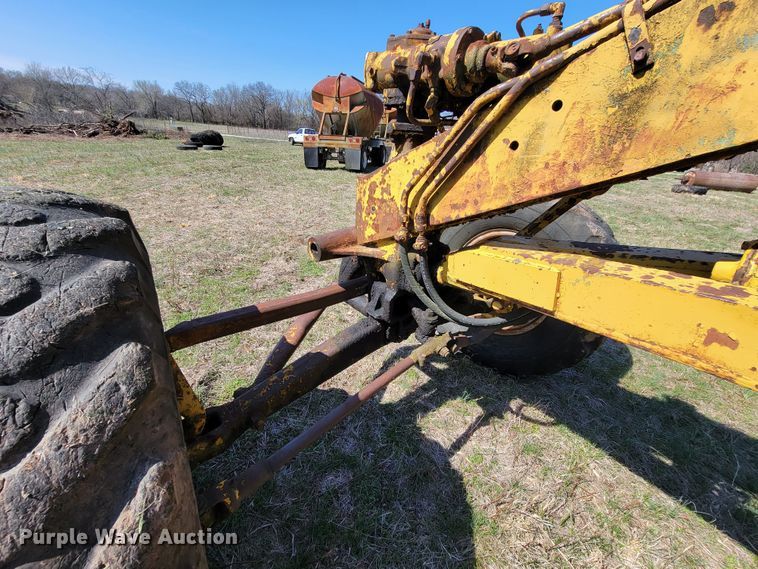 image for item HG9498 1955 Caterpillar 12  rigid frame motor grader