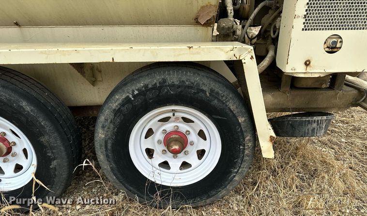 image for item HN9823 Finn T120  hydroseeder