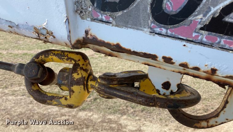 image for item HN9825 2000 Freightliner FL70  utility / service truck