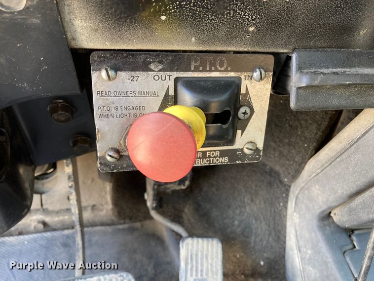 image for item HN9825 2000 Freightliner FL70  utility / service truck