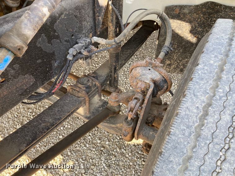 image for item HN9825 2000 Freightliner FL70  utility / service truck