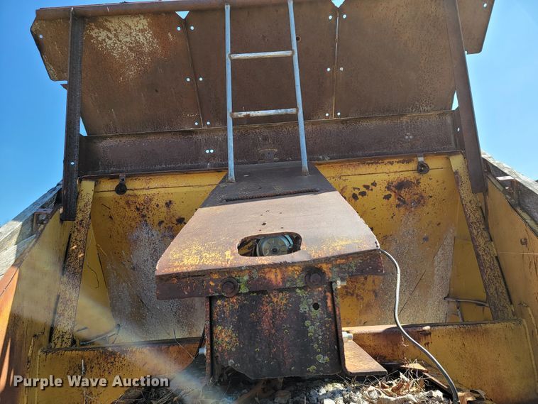 image for item HP9697 1953 Fruehauf  bottom dump trailer