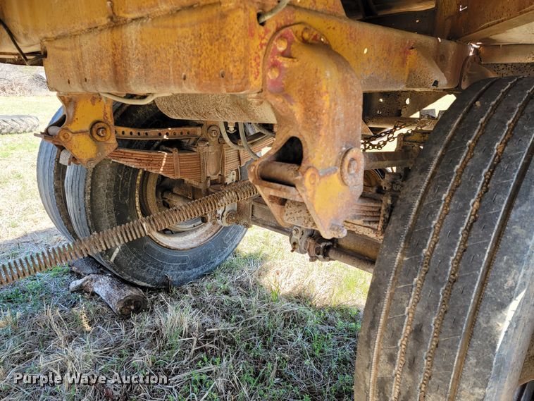 image for item HP9697 1953 Fruehauf  bottom dump trailer