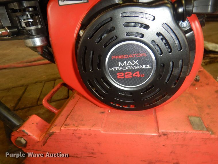 image for item HU9469 Plate compactor