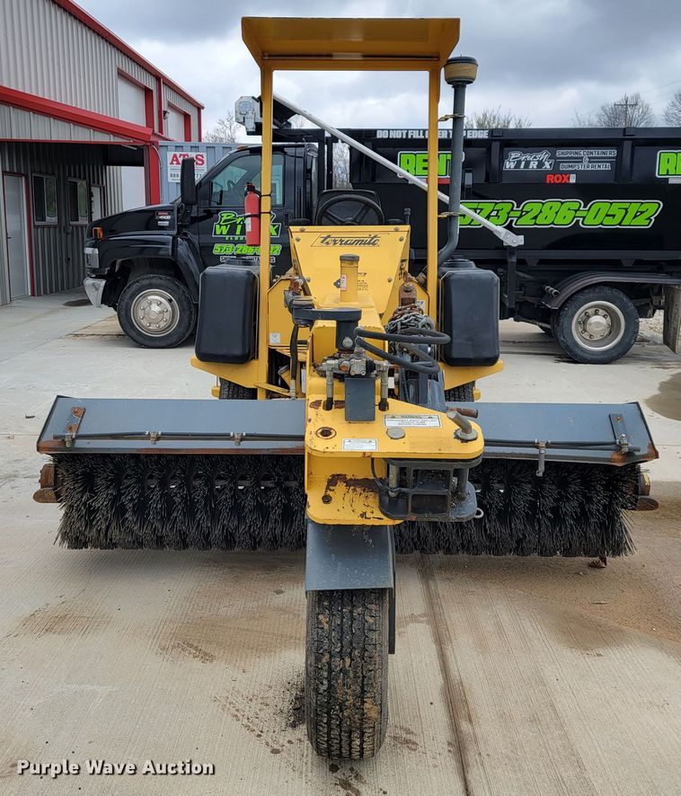 image for item II9001 2004 Terramite TSS38  broom