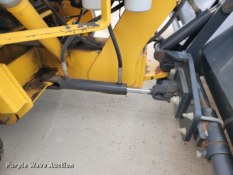 image for item II9001 2004 Terramite TSS38  broom