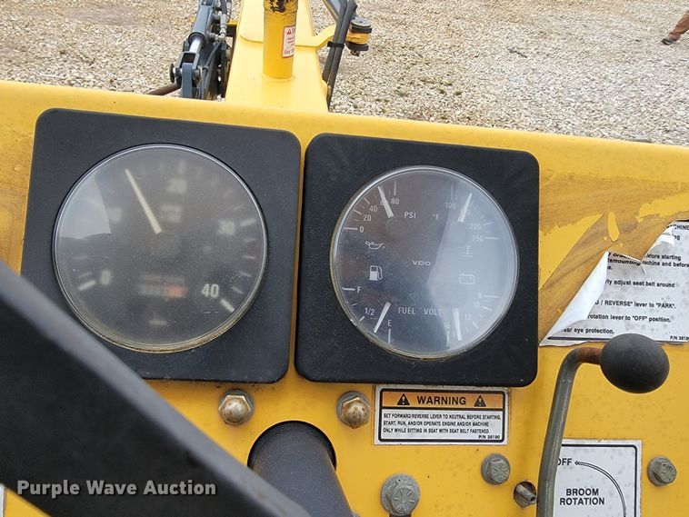 image for item II9001 2004 Terramite TSS38  broom