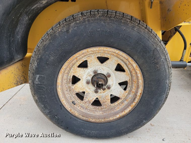 image for item II9001 2004 Terramite TSS38  broom