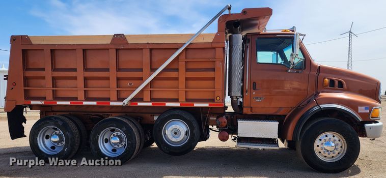 image for item IL9098 2005 Sterling L9500  dump truck