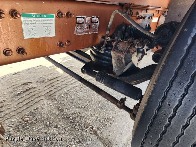 image for item IL9098 2005 Sterling L9500  dump truck