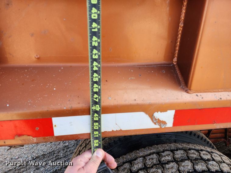 image for item IL9098 2005 Sterling L9500  dump truck