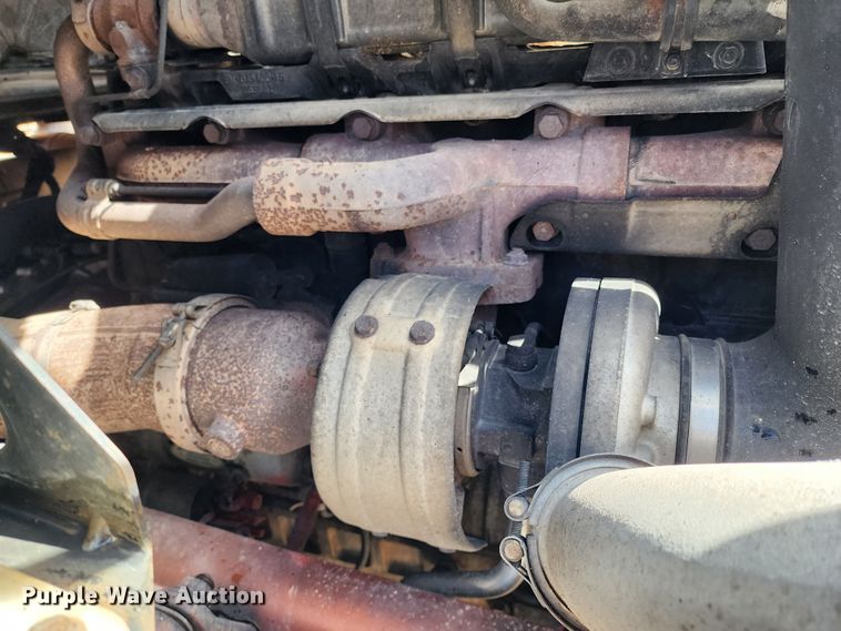 image for item IL9098 2005 Sterling L9500  dump truck