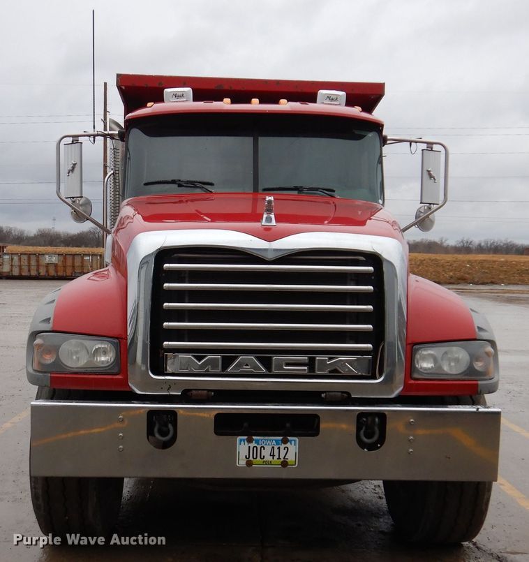 image for item IO9455 2014 Mack Granite  dump truck