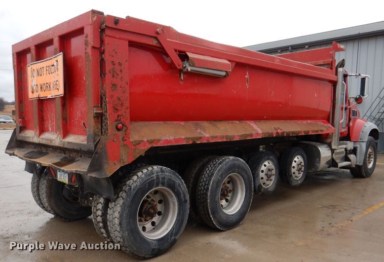 image for item IO9455 2014 Mack Granite  dump truck
