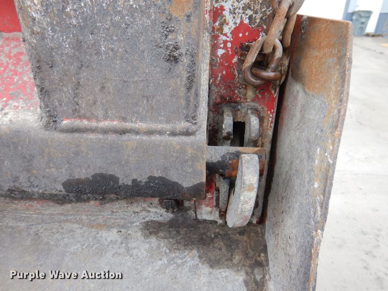 image for item IO9455 2014 Mack Granite  dump truck